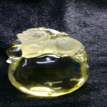 黄晶皮丘挂坠 规格85*53mm 重量 // 编码 92900617
