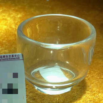 原石水晶小酒杯(样板)规格宽4.5高3.5cm重量编号35102192