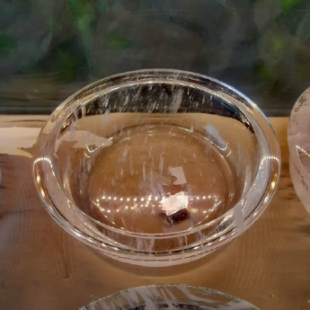 原石水晶锅 规格30*9cm 重量 // 编码 35200015