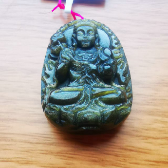 金曜石大势至菩萨挂坠（小） 规格高38宽27mm 重量 18克 编码 82200685