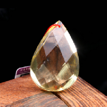 黄晶刻面水滴形挂坠 规格27*21*10mm 重量 7克 编码 64000334