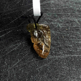 碧玺特色挂坠 规格12*22mm 重量 /克 编码 93000894