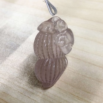 粉晶花生挂坠 规格/mm 重量 /克 编码 63000030