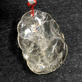 黄晶生肖(鼠)牌形挂坠 规格/mm 重量 /克 编码 92001002