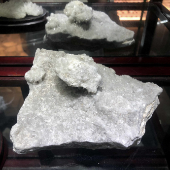 白晶簇 规格14*11cm 重量 1.118/ 编码 22003925