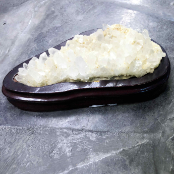 白晶簇 规格19*13*10/ 重量 // 编码 22200114