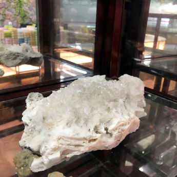 白晶簇 规格22*14cm 重量 1.554/ 编码 22003916