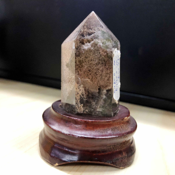 花幽灵水晶柱 规格67*29*26mm 重量 // 编码 20503998