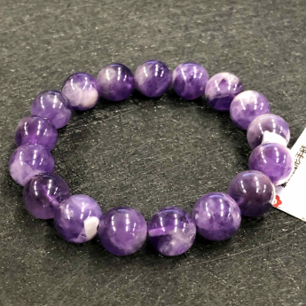 紫晶圆形手链 规格11mm 重量 31克 编码 96910568