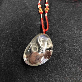 红幽灵笑佛挂坠 规格45*26mm 重量 26.4克 编码 92201781