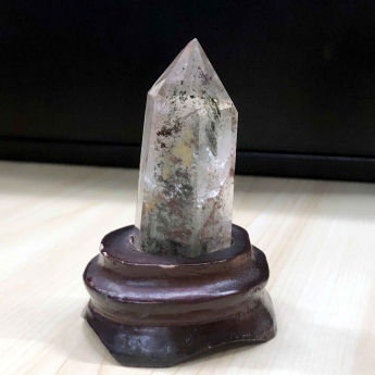 花幽灵水晶柱 规格68*24*23mm 重量 // 编码 20504006