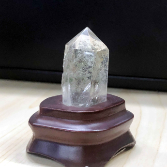 花幽灵水晶柱 规格52*20*20mm 重量 // 编码 20503989