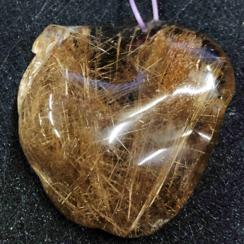 马岛泰晶王鹤立鸡群挂坠 规格/mm 重量 /克 编码 80002232