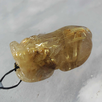 泰晶皮丘挂坠 规格42*22*18mm 重量 31.9克 编码 92102732