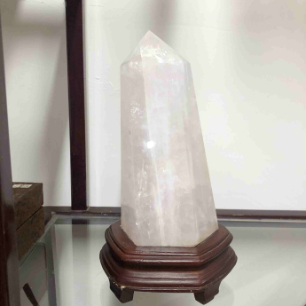 粉晶柱 规格连底座高24*9cm 重量 // 编码 45000023