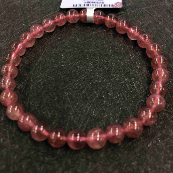草莓晶圆形手链 规格6mm 重量 11克 编码 92104084