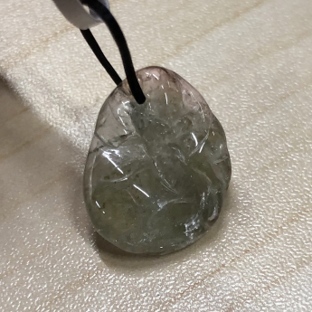 淡蓝碧玺如意挂坠 规格/mm 重量 1.6克 编码 61001034