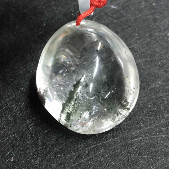 幽灵水滴形挂坠 规格4.5×2.6×1.5mm 重量 25.66克 编码 80002258