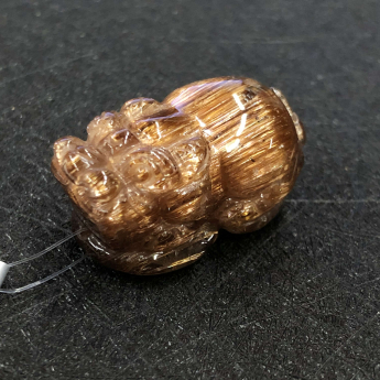 铜顺发皮丘挂坠 规格24*14mm 重量 15.34克 编码 92201544