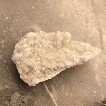 白晶簇 规格12*8cm 重量 0.186/ 编码 22003937