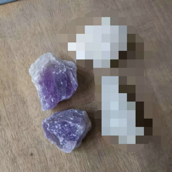紫晶原矿石（小块） 规格约200克随形 重量 // 编码 28000264
