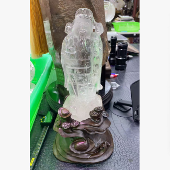 白晶财神摆件（檀木底座） 规格23*9cm 重量 1.6千克 编码 39077407
