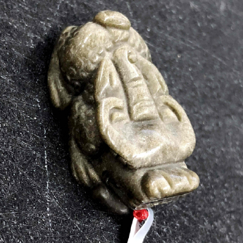 金曜石皮丘挂坠 规格37*17*13mm 重量 /克 编码 29900360