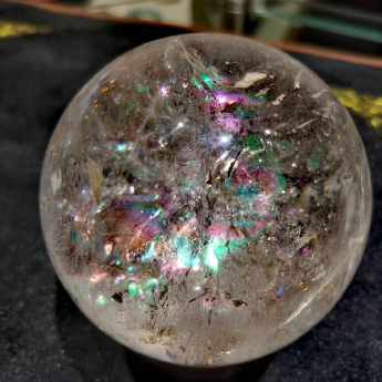 白晶球（彩虹佛光）（水晶大王收藏） 规格10.5/ 重量 1.118千克 编码 19003276