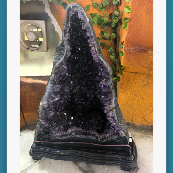 紫晶洞 规格127*40*26cm 重量 /千克 编码 41000059