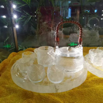 原石水晶仿古茶壶+6冰烧杯+1公道杯(礼盒套装) 规格高9宽13口径10杯宽6.5高8cm 重量 // 编码 35103283