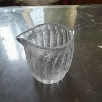 原石水晶冰烧公道杯（柳叶纹） 规格宽高9cm 重量 // 编码 35102667