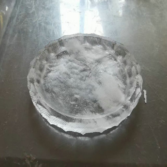 原石水晶冰烧圆形托碟（锤纹） 规格16cm 重量 // 编码 35102671
