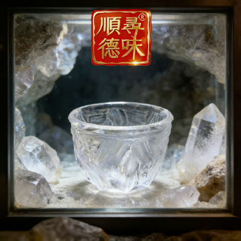 原石水晶冰烧杯3号(礼盒#16) 规格8.5*6cm 重量 // 编码 35103169