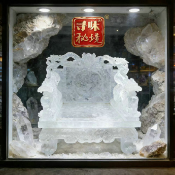 龙椅(水晶大王收藏) 规格137*93*135/ 重量 // 编码 82900152
