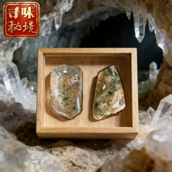 花幽灵原矿石摆件(2件套、带盒）(水晶大王收藏) 规格45*27/ 重量 62克 编码 19002915