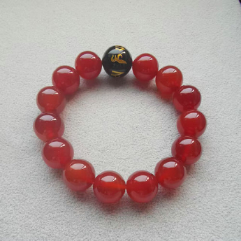 红玛瑙圆珠+配饰或配珠手链 规格14mm 重量 // 编码 16800180（多种搭配看图选款）