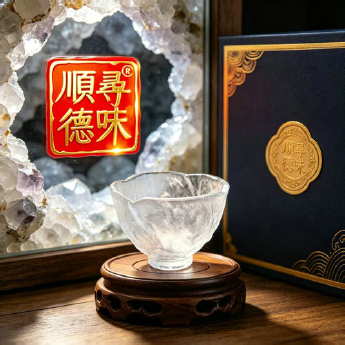 原石水晶冰烧刻面大斗笠杯 规格口径8.5高6.5底3.5cm 重量 // 编码 35102347