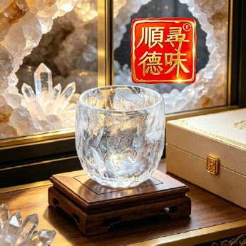 原石水晶冰烧刻面大肚茶水杯 规格口径7高9cm 重量 // 编码 35100062