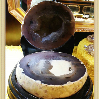 玛瑙聚宝盆奇石摆件(菩提老祖)(水晶大王收藏)规格重量编号31070950