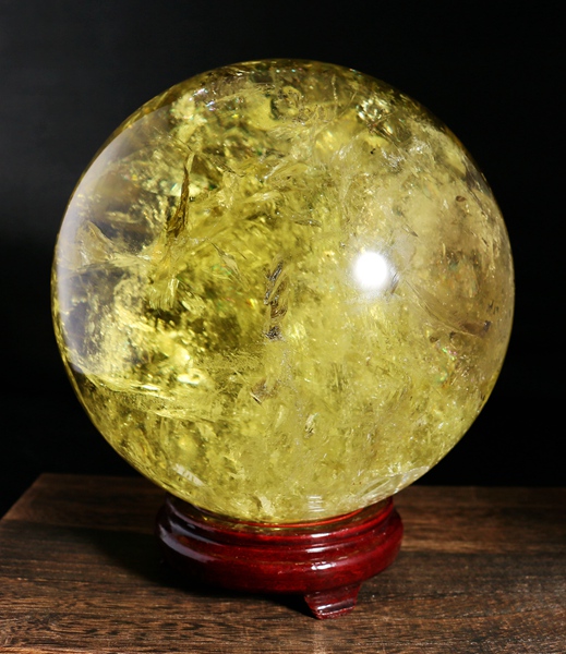 黄晶景球(水晶大王收藏)19002570